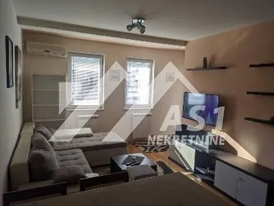 Rent, three bedroom apartment, 47m², Bulevar Oslobodjenja, Novi Sad Sve Podlokacije