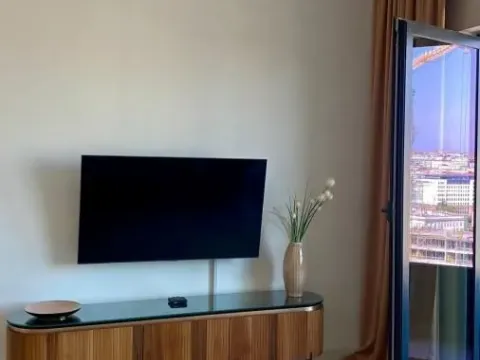 Izdavanje, trosoban stan, 90m², Savski Venac, Beograd - image 4