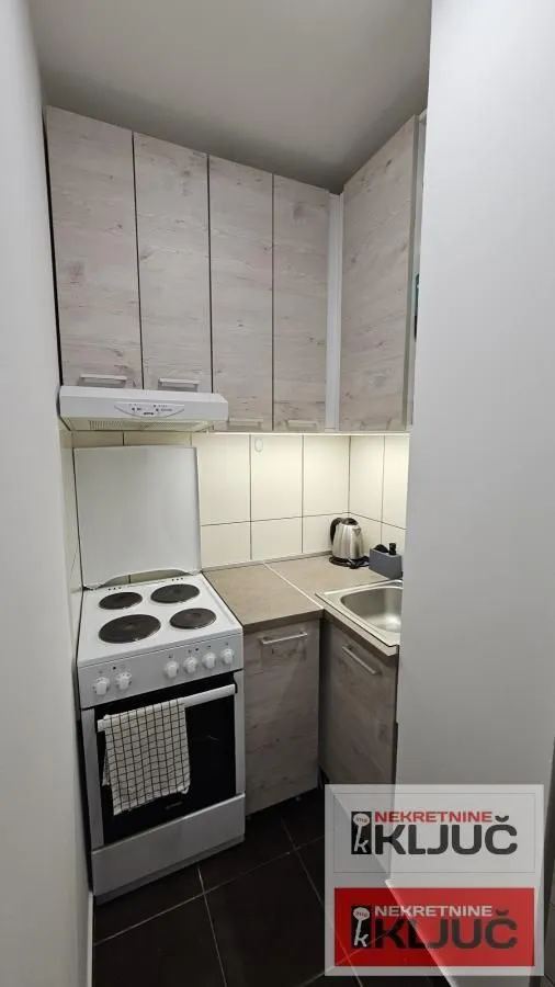 Prodaja, jednosoban stan, 39m², Socijalno, Novi Sad Sve Podlokacije