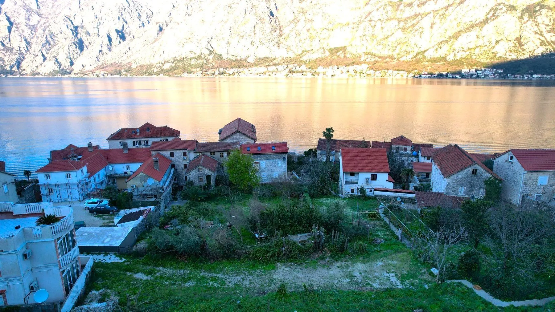 Prodaja, plac, 640m², Prčanj, Kotor