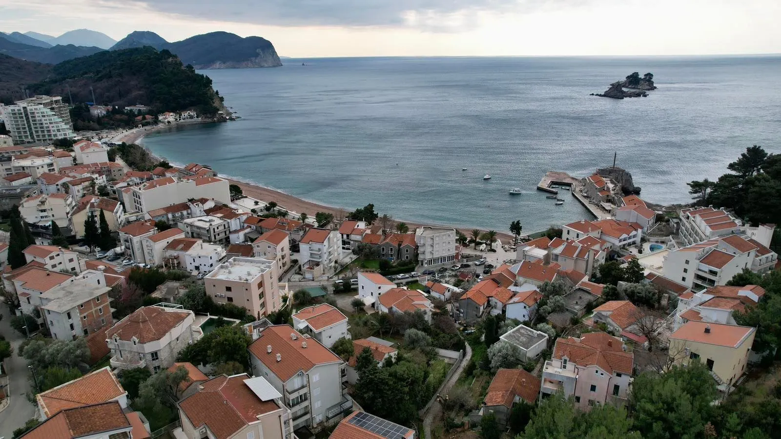 Prodaja, plac, 237m², Petrovac, Budva