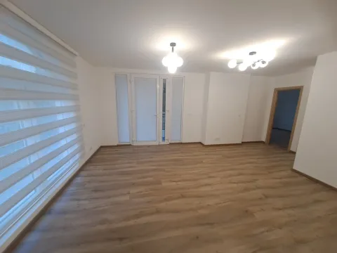 Rent, office space, 110m², Zabjelo, Podgorica - image 11