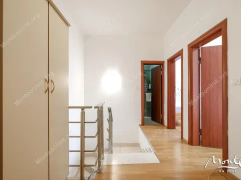 Prodaja, četvorosoban stan, 150m², Rozino, Budva - image 23