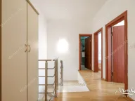 Prodaja, četvorosoban stan, 150m², Rozino, Budva - image 23