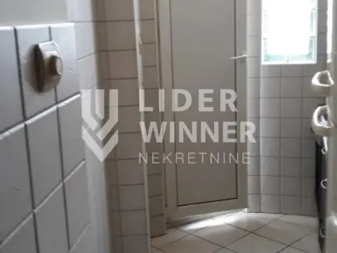 Sale, four bedroom apartment, 70m², Savski Venac, Beograd - image 3