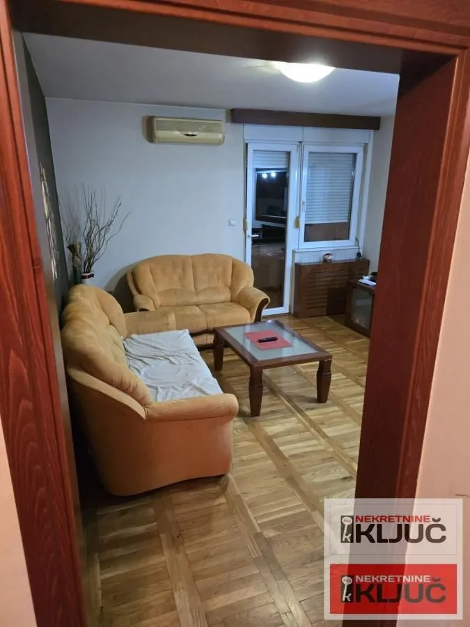 Izdavanje, jednosoban stan, 44m², Nova Detelinara, Novi Sad Sve Podlokacije