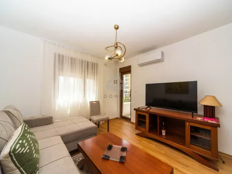 Rent, one bedroom apartment, 40m², Stari Aerodrom, Podgorica - image 2