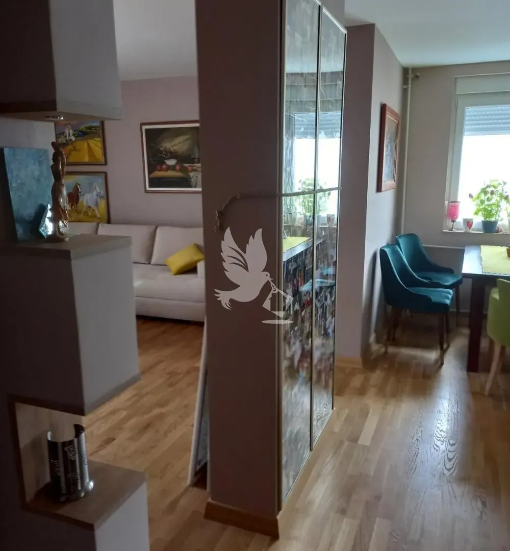 Prodaja, dvosoban stan, 54m², Mladenovac, Beograd