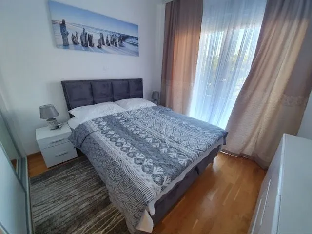 Rent, one bedroom apartment, 48m², Bečići, Budva