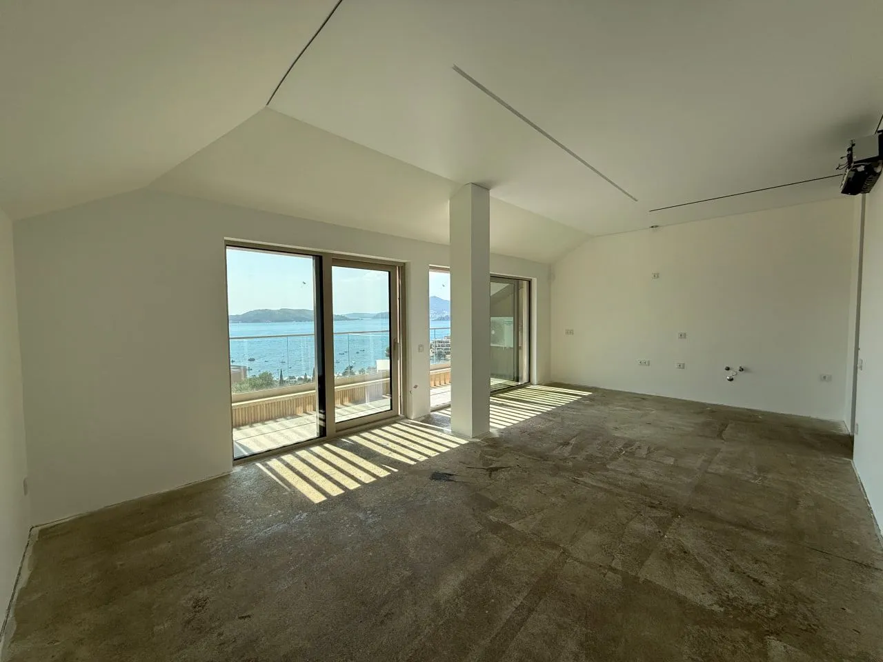Sale, two bedroom apartment, 89m², Pržno, Budva