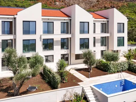 Sale, house, 195m², Reževići, Budva - image 11