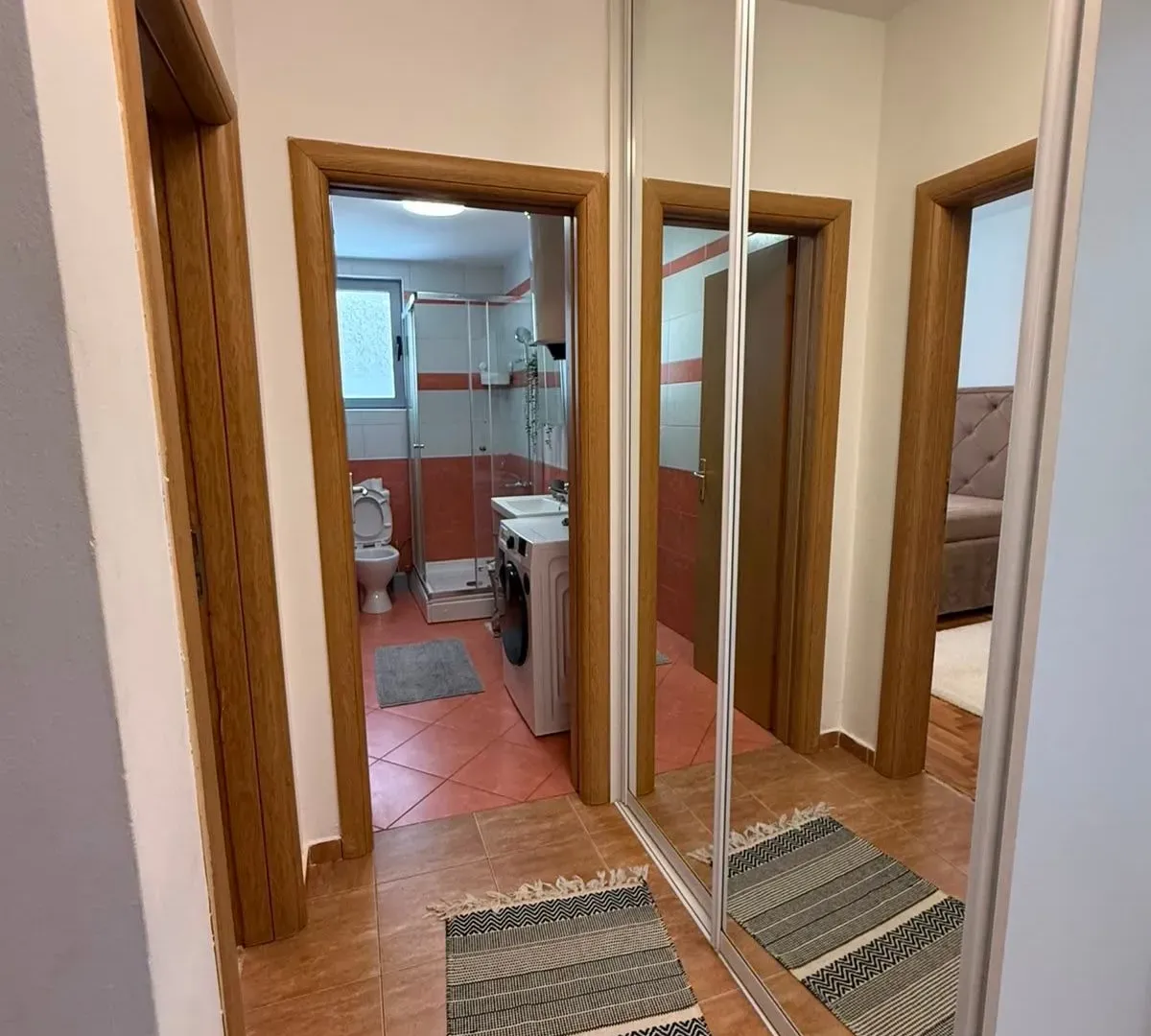 Izdavanje, jednosoban stan, 46m², Momišići, Podgorica
