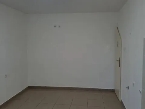 Rent, office space, 13m², Socijalno, Novi Sad Sve Podlokacije - image 2