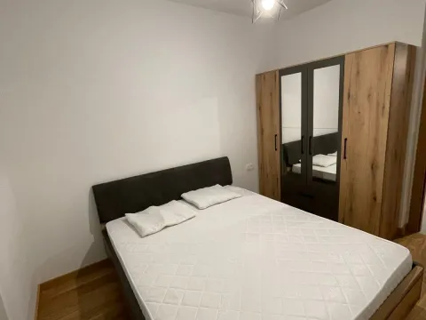 Izdavanje, jednosoban stan, 48m², New City, Podgorica - image 5