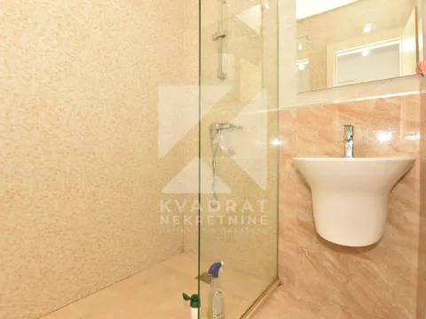 Rent, one bedroom apartment, 42m², Zabjelo, Podgorica - image 9