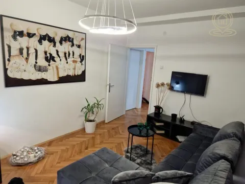 Izdavanje, trosoban stan, 70m², Vračar Sve Podlokacije, Beograd - image 3