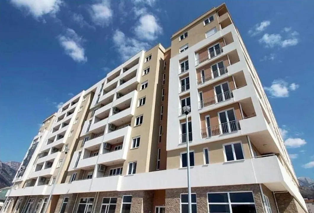 Sale, three bedroom apartment, 151m², Centar, Bar