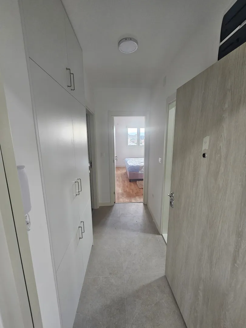 Rent, one bedroom apartment, 42m², Stari Aerodrom, Podgorica