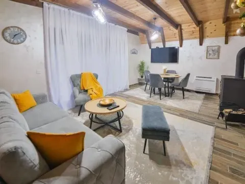 Prodaja, kuća, 218m², Motički gaj, Žabljak - image 5