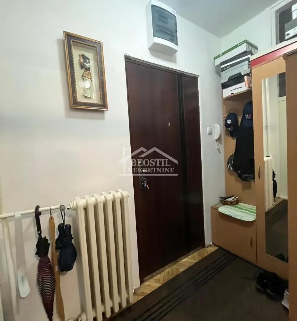 Prodaja, trosoban stan, 76m², Papazovac, Smederevo