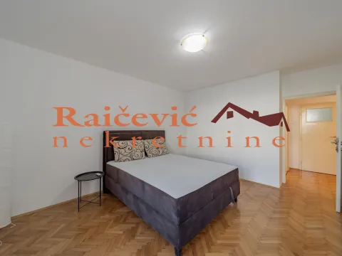 Prodaja, jednosoban stan, 38m², Kalenić Pijaca, Vračar Sve Podlokacije - image 3