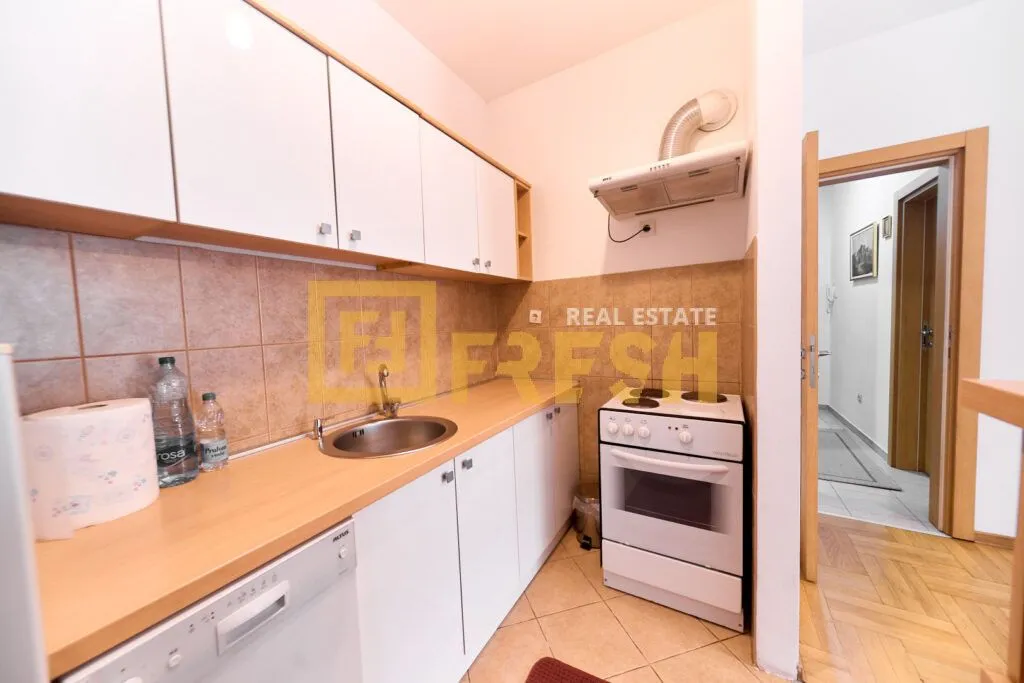 Rent, one bedroom apartment, 50m², Krivi Most, Podgorica
