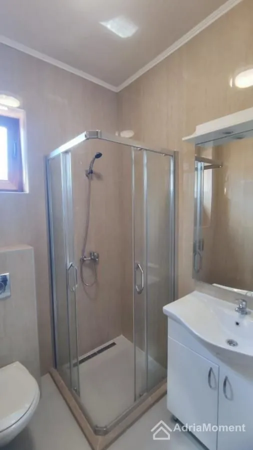 Prodaja, trosoban stan, 85m², Centar, Budva