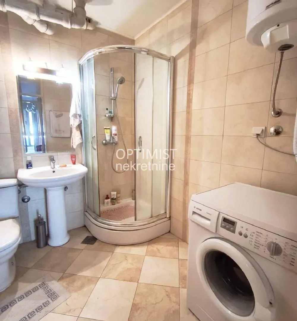 Prodaja, dvosoban stan, 73m², Vračar Sve Podlokacije, Beograd
