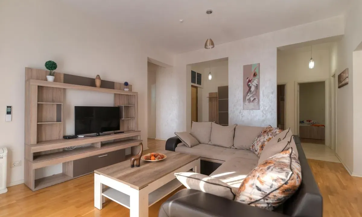 Prodaja, trosoban stan, 189m², Budva, Crna Gora