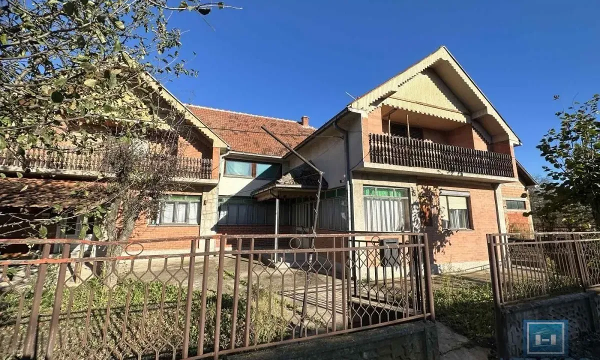 Prodaja, kuća, 490m², Ćuprija, Srbija