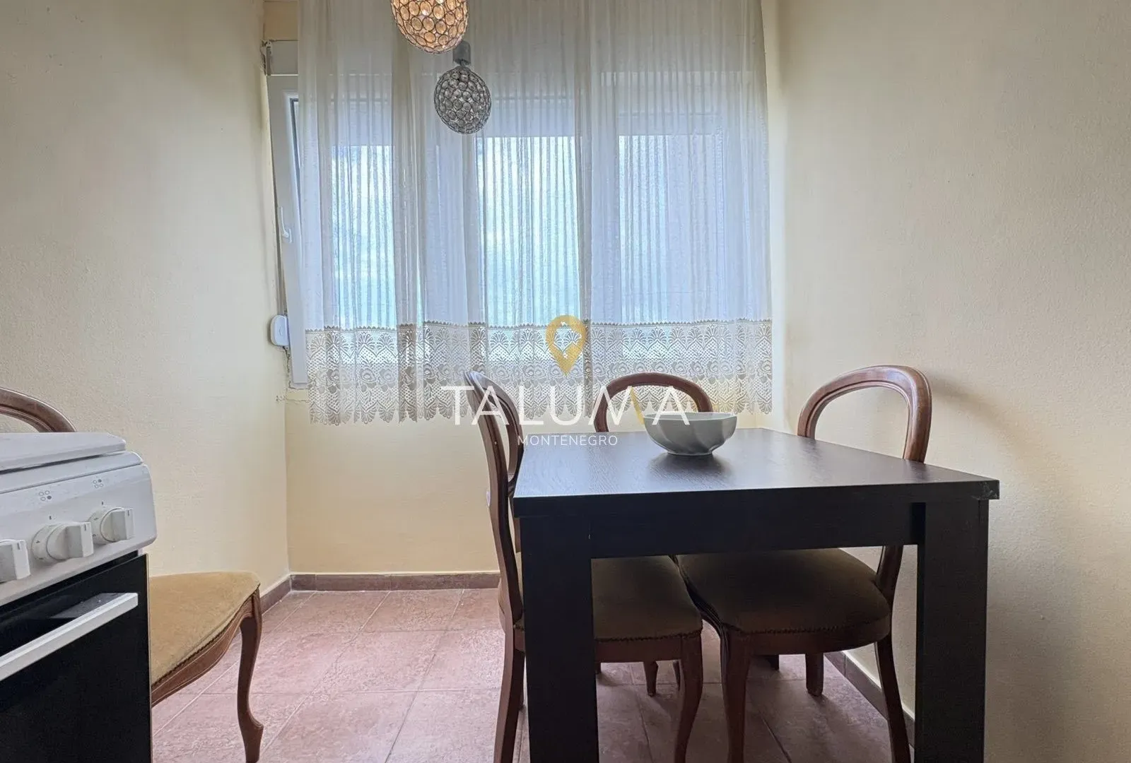 Prodaja, jednosoban stan, 55m², Tuški Put, Podgorica