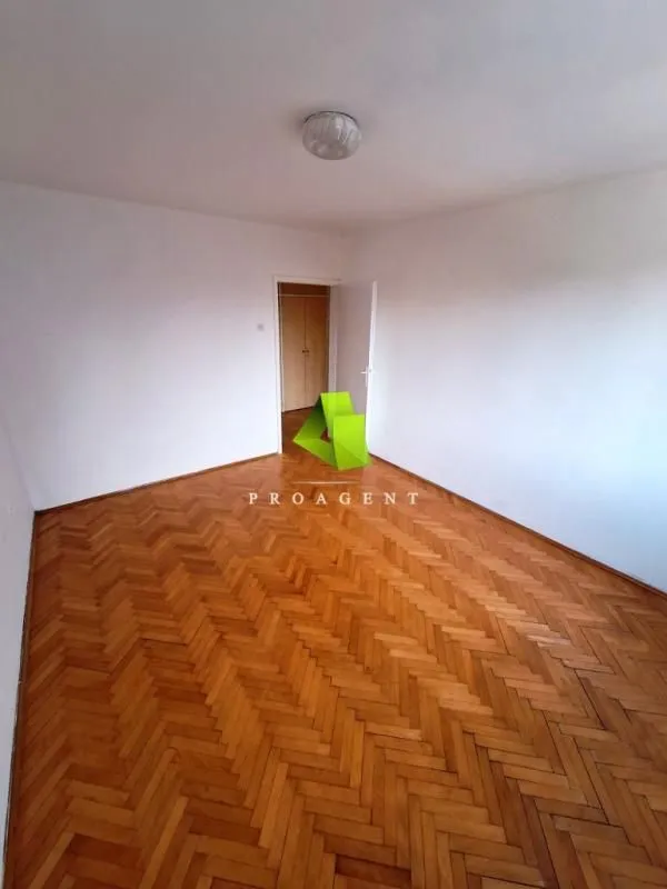 Izdavanje, trosoban stan, 60m², Medijana, Niš