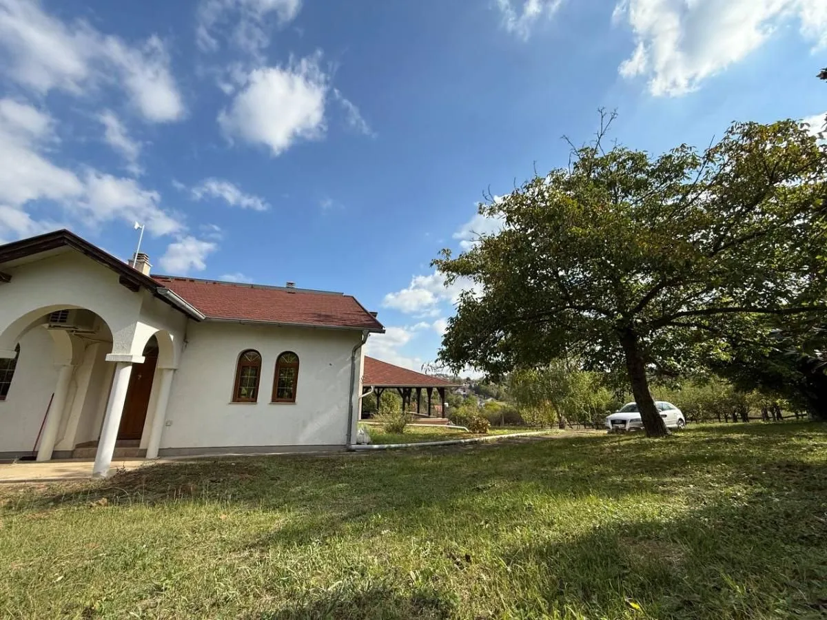 Sale, house, 204m², Bocke, Petrovaradin