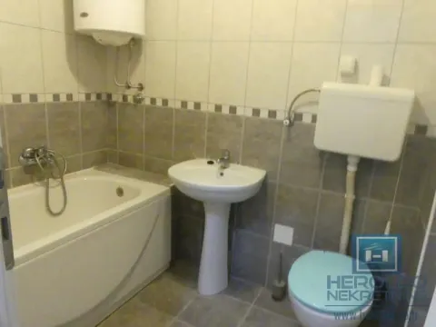 Izdavanje, dvosoban stan, 61m², Centar, Jagodina - image 20