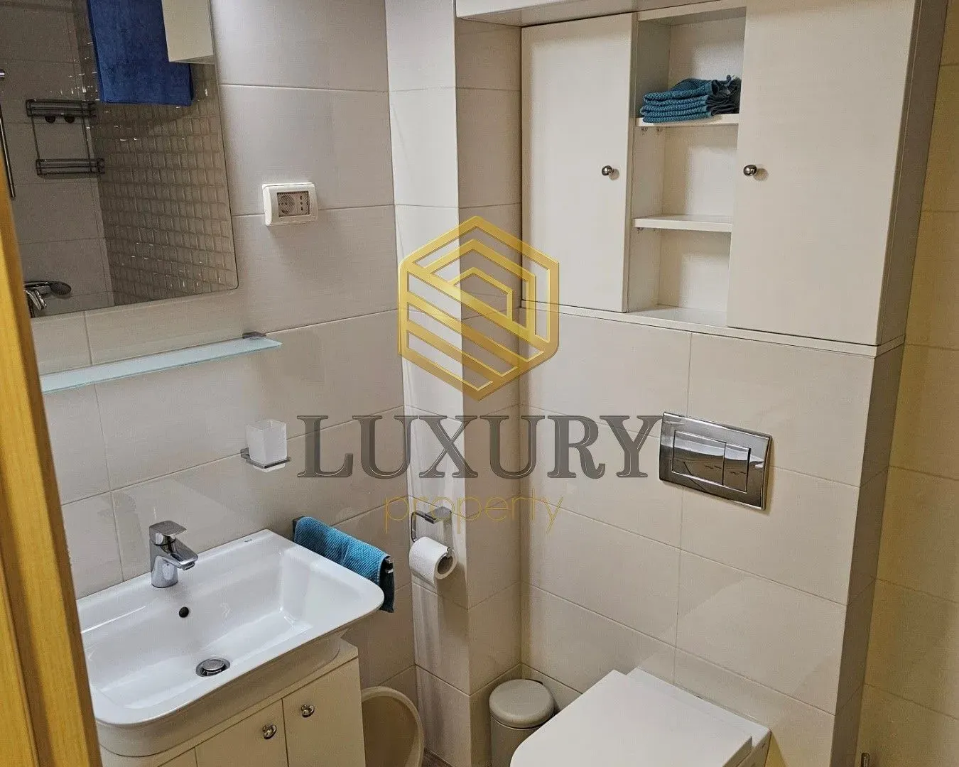 Izdavanje, jednosoban stan, 46m², City Kvart, Podgorica