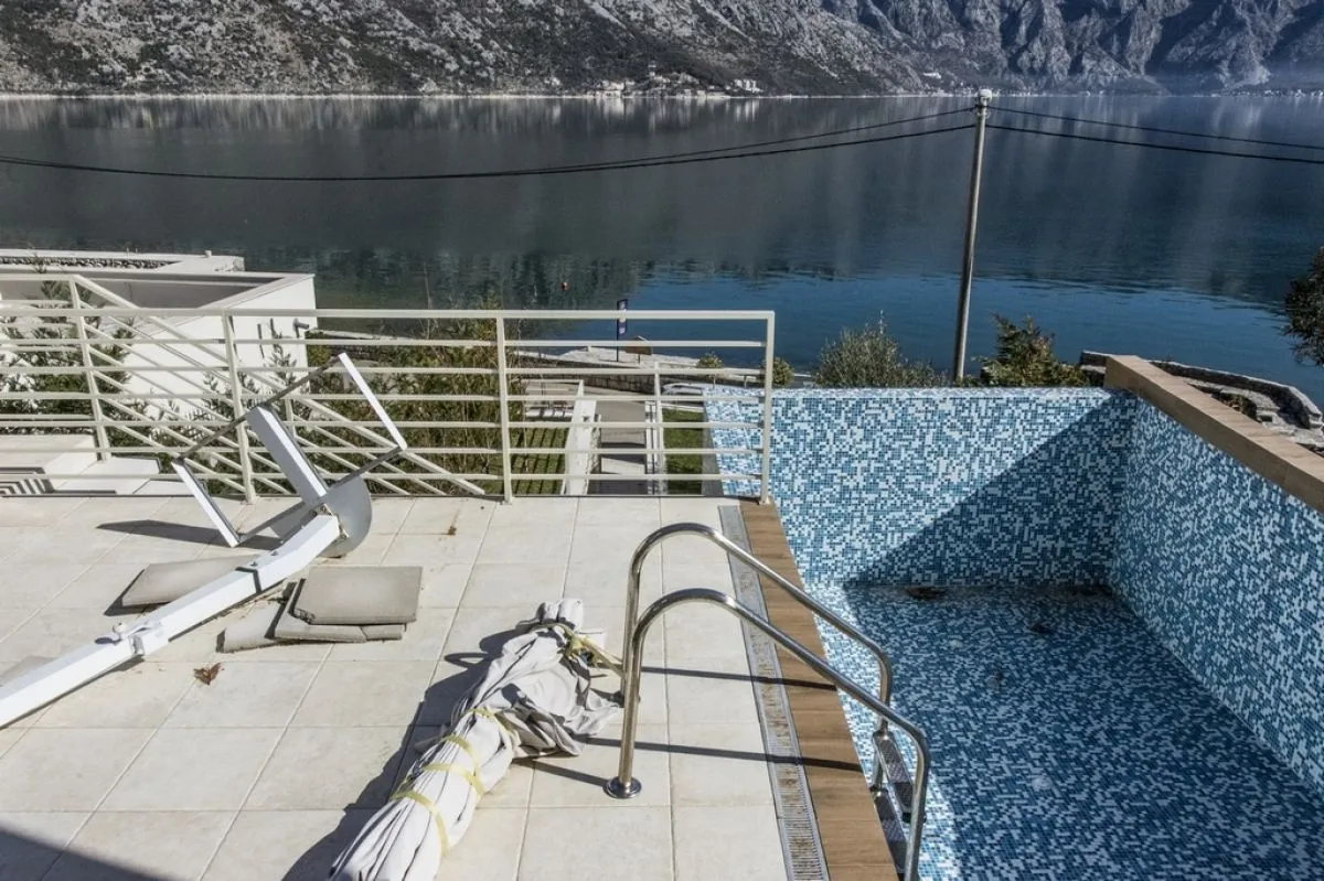 Sale, house, 371m², Stoliv, Kotor