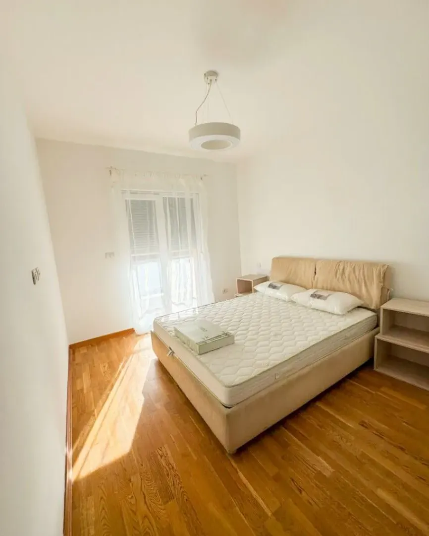 Rent, one bedroom apartment, 54m², City Kvart, Podgorica