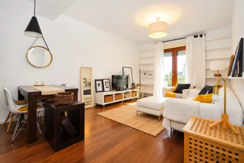 Rent, two bedroom apartment, 75m², Gorica C, Podgorica - image 19