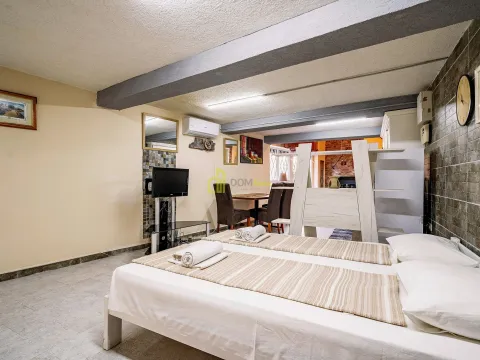 Prodaja, poslovni prostor, 1000m², Bečići, Budva - image 5