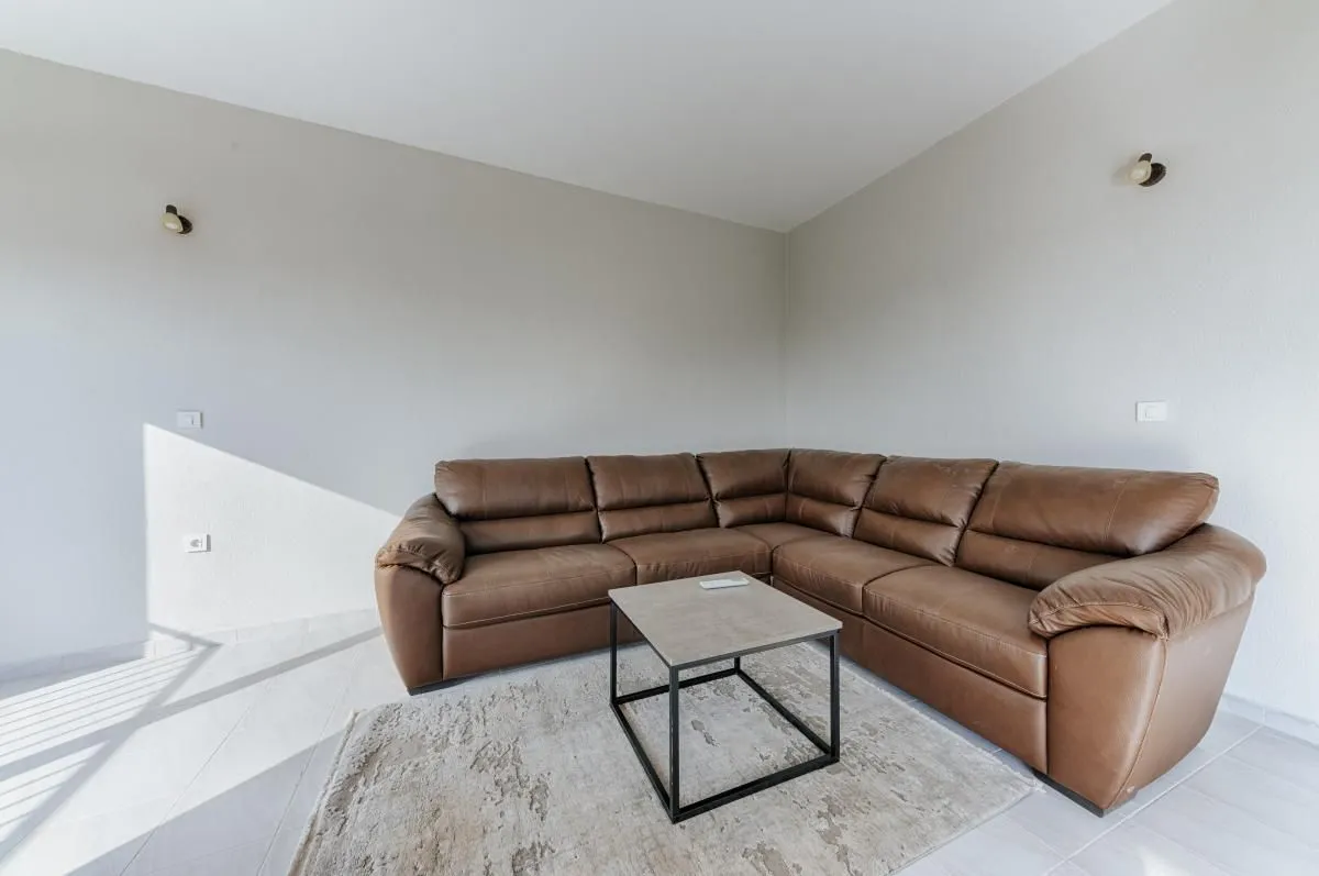 Sale, house, 250m², Utjeha, Bar