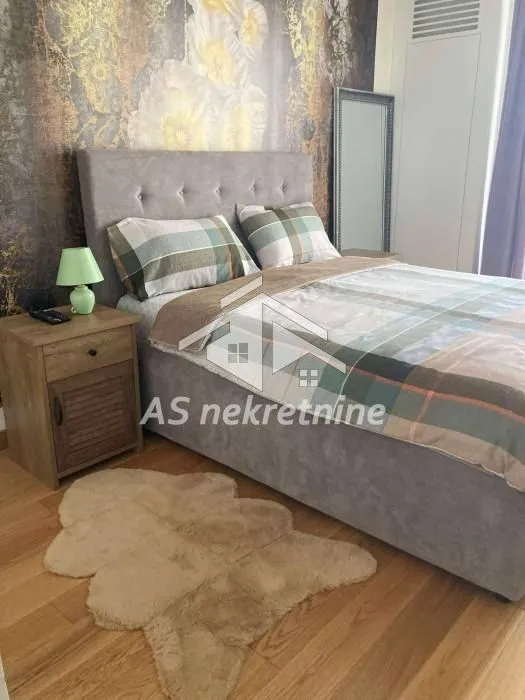 Rent, two bedroom apartment, 63m², Savski Venac, Beograd