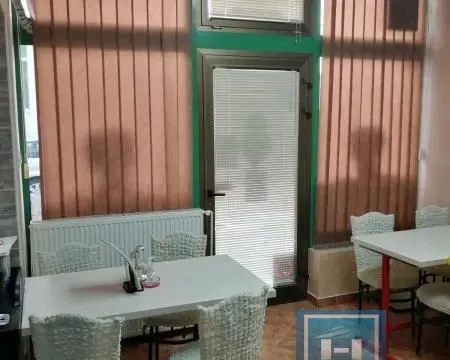 Prodaja, poslovni prostor, 44m², Centar, Jagodina