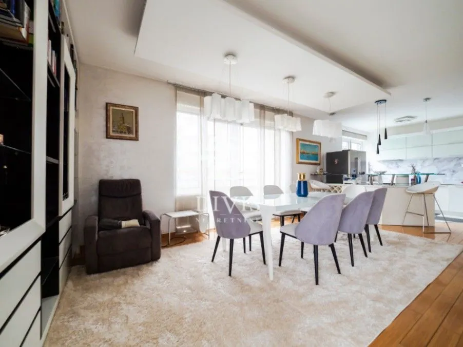 Prodaja, četvorosoban stan, 139m², Novi Beograd Blok 19, Novi Beograd Sve Podlokacije