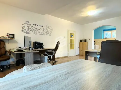 Rent, office space, 90m², Gorica C, Podgorica - image 8