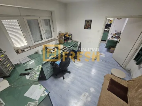 Sale, two bedroom apartment, 78m², Centar, Podgorica - image 2