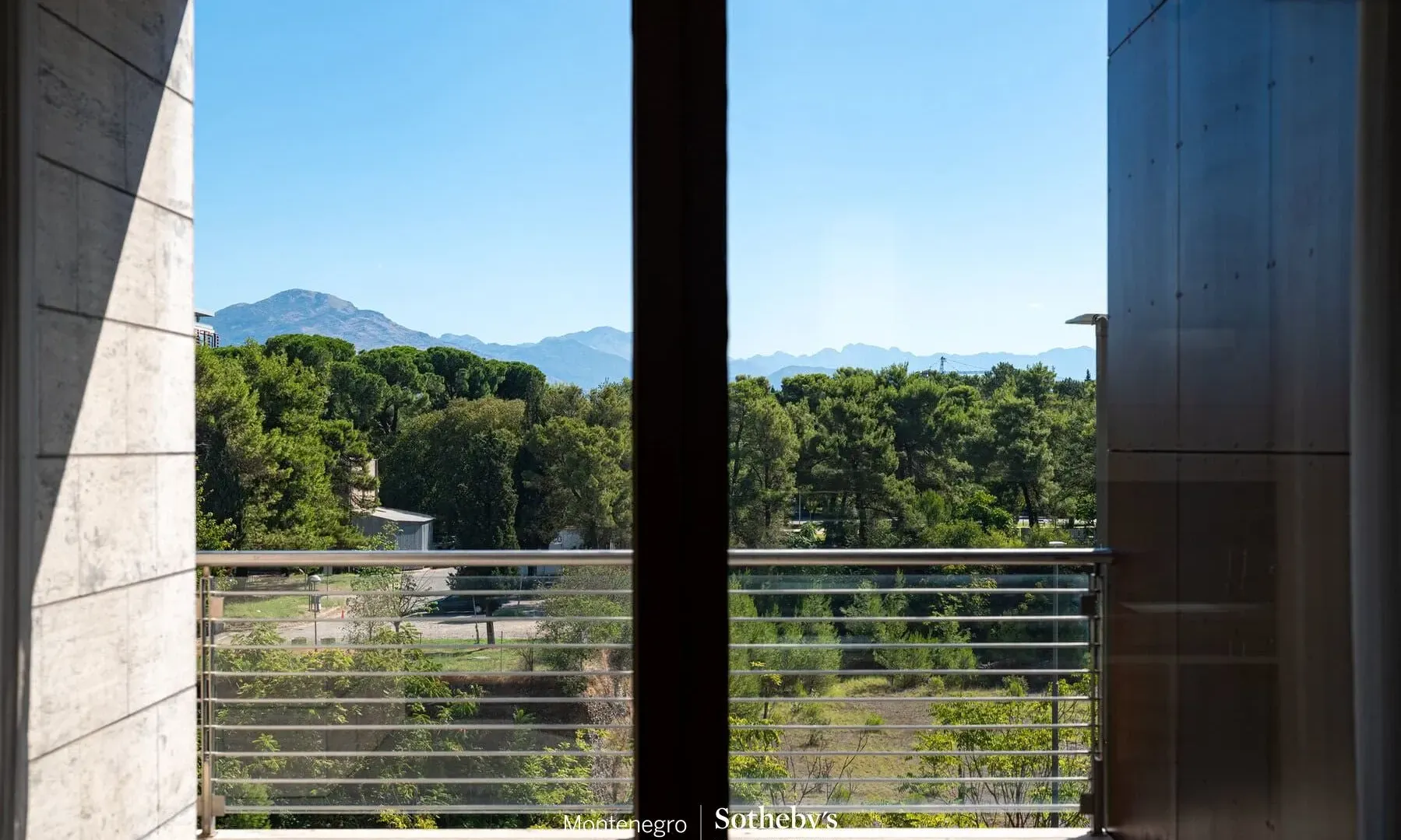 Prodaja, trosoban stan, 203m², Kod Capital Plaze, Podgorica