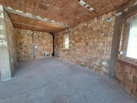 Prodaja, kuća, 360m², Veternik, Novi Sad Sve Podlokacije - image 18