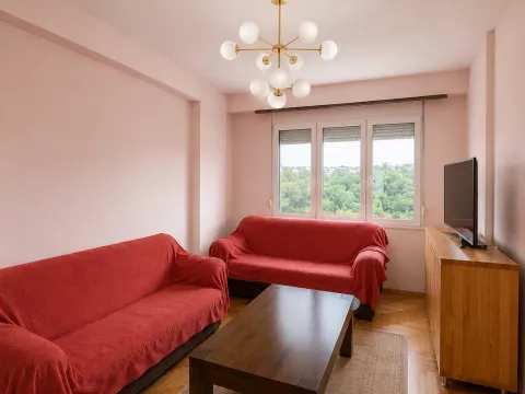 Izdavanje, trosoban stan, 92m², Krivi Most, Podgorica - image 2