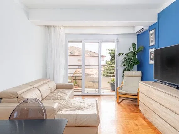 Prodaja, dvosoban stan, 66m², Lazi, Budva