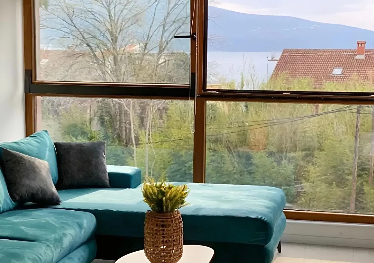 Izdavanje, jednosoban stan, 49m², Seljanovo, Tivat